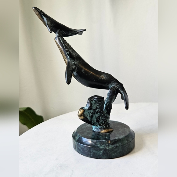 SPI Gallery Humpback Whale & Baby Calf Solid Brass Marble Base Sculpture Artwork - Picture 1 of 14